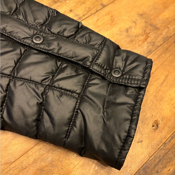 The North Face Jacket - Picture 2 of 4